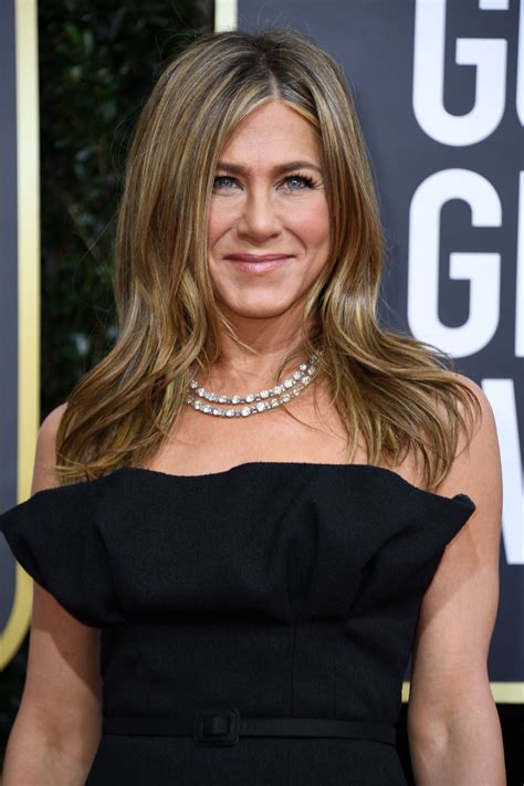 The winners of this year's golden globe awards have been announced at a ceremony in los angeles, california. 15 stunning beauty looks from the Golden Globes 2020 in 2020 | Golden globe award, Jennifer ...