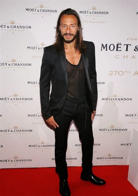 Le dj assure qu'il ne. How Tall is Bob Sinclar? - Celebrity Heights | How Tall ...
