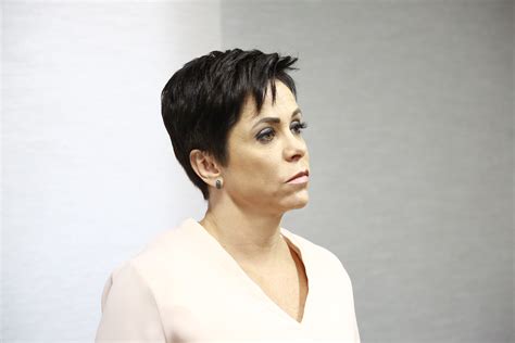 É casada com o bispo da universal e apresentador da recordtv, renato cardoso. Isolada na cela, Cristiane Brasil está deprimida após ...