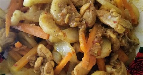 Bahkan mungkin bagi orang dewasa yang menyukai rasa pedas, jajanan satu ini sangat cocok jika dimakan dengan cabai rawit. 71 resep ayam masakan acar kuning timun wortel enak dan ...