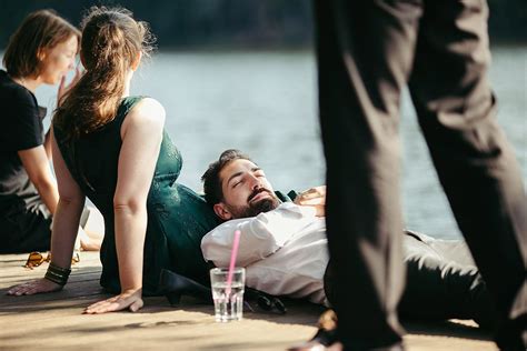 Das haus tornow können wir hochzeitsfotografen wirklich jedem liebe janina, lieber julian, danke, danke, danke, dass wir eure wundervolle hochzeit im haus tornow begleiten durften und dass wir einige. Hochzeit Haus Tornow am See - Hochzeitsfotograf ...