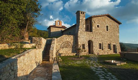 🇮🇹 🇮🇹 fooorza azzurri 🇮🇹 🇮🇹. Um antigo mosteiro perdido em Itália para um retiro espiritual (de luxo)... sem telemóvel ...