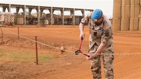 Die luftwaffe wurde zur rettung in. Fin invigning av Camp Estelle i Gao - Försvarsmakten