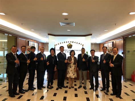 Taipei investors´ association in malaysia pays a courtesy call on representative anne hung on 7 july 2020. 檳城州臺灣商會拜會洪大使慧珠 - 駐馬來西亞臺北經濟文化辦事處 Taipei Economic and ...