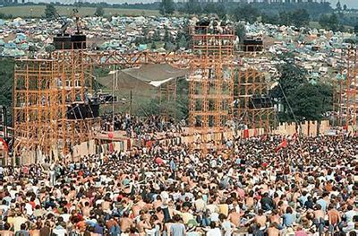 An iconic music event that made history despite major setbacks. Woodstock Stage | Woodstock 1969, Woodstock festival, Woodstock photos