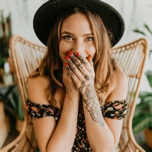 Henna tattoo is a figurative term usually referring to temporary skin stains made with henna paste from the flowering plant lawsonia inermis. Top 12 Henna Tattoo Artists for Hire in Los Angeles, CA ...