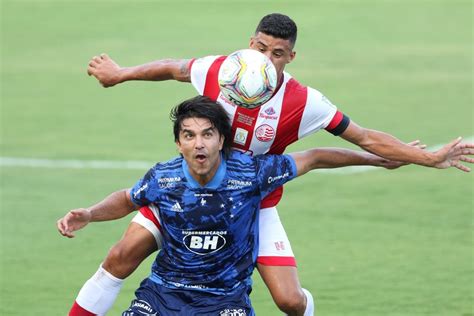 Quadricolor lidera a série b. Rebaixamento na Série B: Náutico chega a 86% de risco, e ...