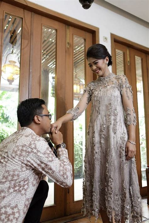 Aug 11, 2015 · sebelumnya saya akan menjelaskan tentang apa itu milestone. Susunan Acara Pertunangan Kristen - Belajar