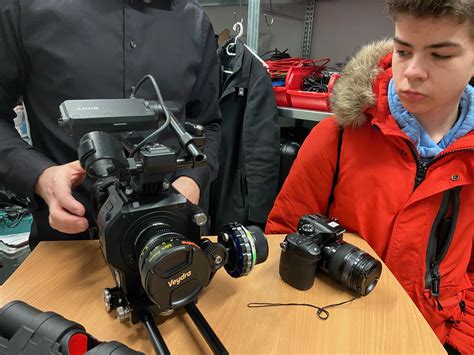Wie ist die kundenzufriedenheit bei der dsl bank? „Packen Sie mal bitte Ihre Tasche aus!" - Stadtteilschule ...