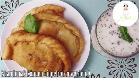 Oder halte es vegetarisch und biete einen leckeren dip und frisches brot dazu an. Rezept | Shamburak | Sambousek | arabische frittierte ...