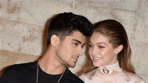 Semoga tulisan ini bermanfaat, sahabat 99. Zayn : Kmhauutcdjbsbm : He had an early love for singing and performing. - nelliesmedia