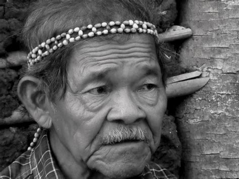 The most widely spoken indigenous language in the country, it is used by more than 5 million paraguayans. Alexis-imágenes - Nature Photography: Chaman Guarani