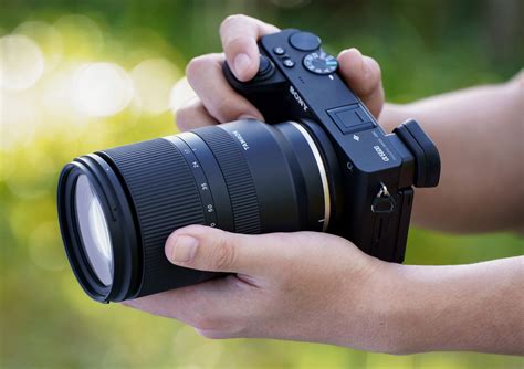 焦点距離24mmでフルサイズミラーレスカメラ対応のソニー eマウント用単焦点レンズ。tamron 24mm f/2.8 di iii osd m1：2 (model f051)全国各地のお店の価格情報がリアルタイムにわかるのは価格.comならでは。 Tamron 17-70mm f/2.8 Di III-A VC RX D, l'annuncio ...