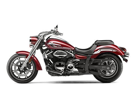 Complete coverage for your vehicle. 2015 Yamaha V-Star 950 Review