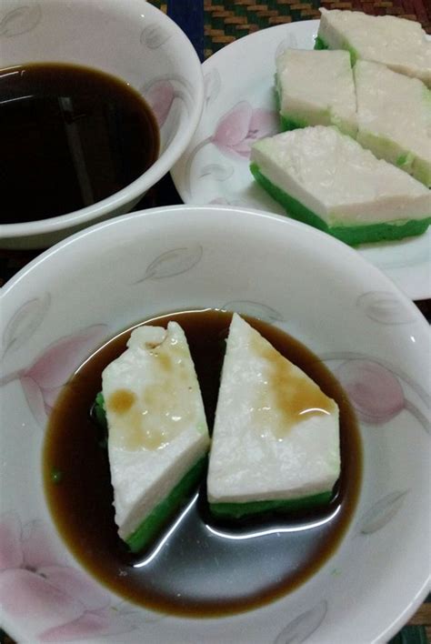 Kuih lompat tikam adalah kuih yang boleh dianggap signature dish arwah bonda saya, hajjah jahara sulaiman. Food, Lifestyle, Education, Parenting, DIY | CaraResepi