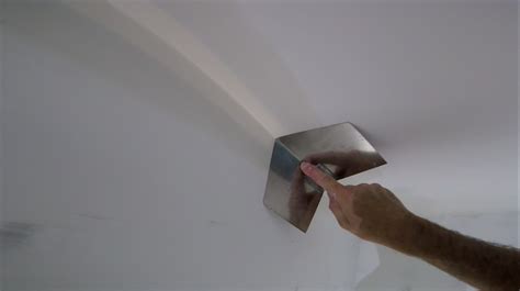 It also holds similarities to the skip trowel ceiling design but differs in that it has more. How to use a Drywall Corner Tool to finish inside corners