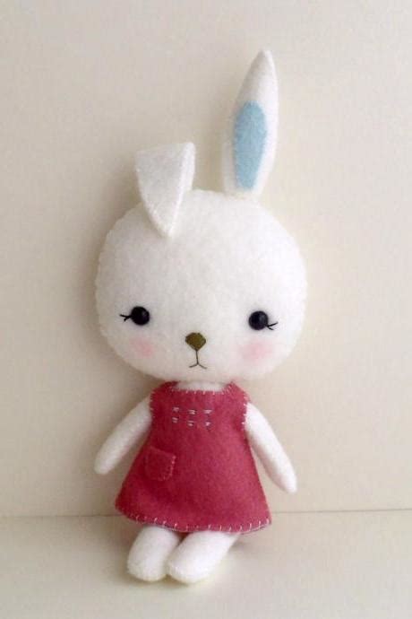 I used a pom pom for this bunny which i show you how to do in the video tutorial. Mini Moppets Pdf Pattern on Luulla