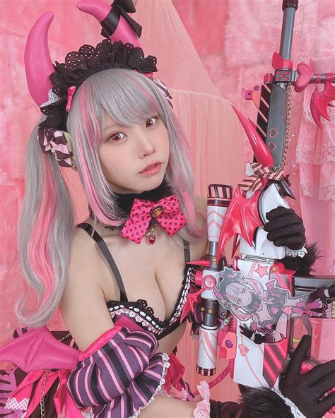 Enako (えなこ) japanese cosplayer / model / artist — just a facebook fanpage dedicated to her. えなこ 公式ブログ - September 21, 2020 - Powered by LINE