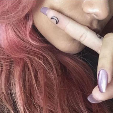 Perceive how shocking this particular moon tattoo checks for the finger that is going to affect you to twist up pitiably charmed with it. Koto Moon Finger Tattoo | Steal Her Style