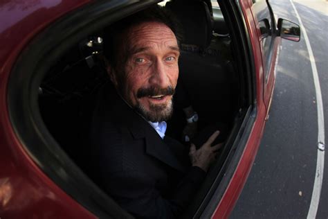 Lover of women, adventure and mystery. John McAfee: Software-Pionier von Guatemala in die USA ...