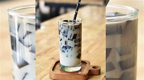 Daripada beli, lebih baik anda membuat takjil es cincau siram susu. Menu Takjil: Resep Es Cincau Susu yang Praktis dan Segar - PortalMadura.com