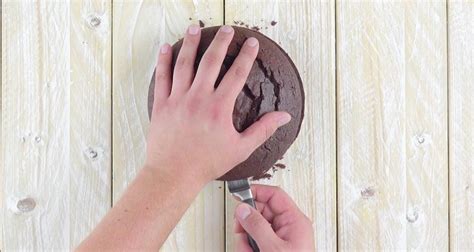 7.macht euch die arbeit, nehmt euch zeit. Rezept: Kuchen aus Schokolade sieht mit Frosting und ...