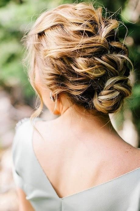 Pick out a brand new style for your hair and update your look. Hairstyles for prom 2021 - Your Style