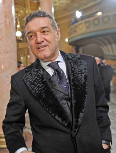 Still married to his wife luminiţa becali? Becali, achitat pentru ca nu a comandat violente fata de ...