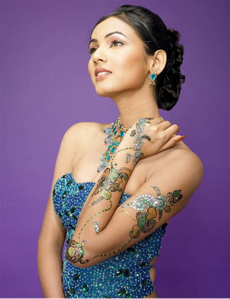 White paint henna on skin. Indian Mehndi Art for Body | Body Henna Designs