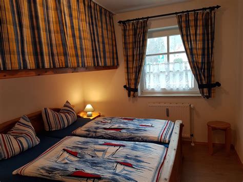 Übernachtung ab 42,00 € pro nacht im winter (+ endreinigung) in unserer ferienwohnung haus sander in schruns. Haus Weidenhof App. 1 in Prerow | Ostseeklar