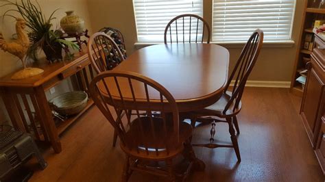 The set consists of oblong three leaf table with four side/two arm. TELL CITY Dining room set Table 6 Chairs and Hutch - Claz.org