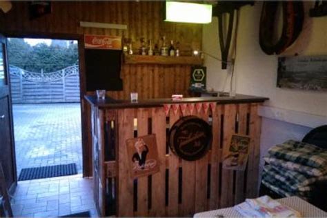 Bar bauen anleitung home design ideas source from : Bar für Partyraum aus Paletten - Bauanleitung zum ...