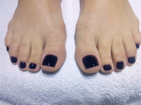 Verschiedene shellacke von emmi nails joilifin und bluesky die farben sind. Shellac Füße - Gauranga Nails