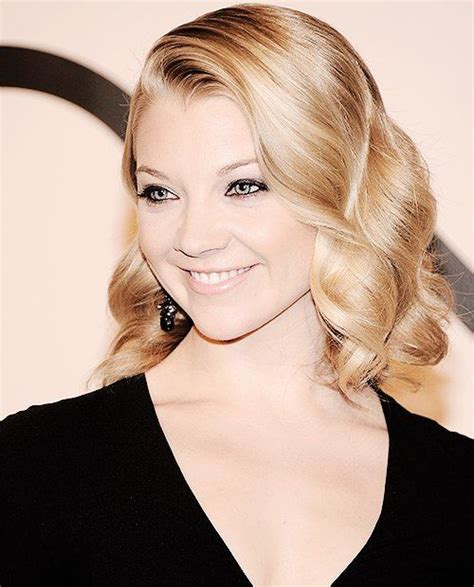 Natalie dormer became famous because of her memorable portrayal of anne boleyn alongside jonathan rhys meyers in the tudors. Natalie Dormer | Natalie dormer, Natalie domer, Royal beauty