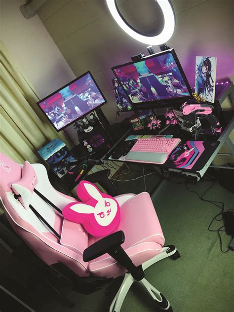 This is the place to find a solution for the long hours of gaming or office work. Gorgeous v rocker gaming chair setup on this favorite site ...
