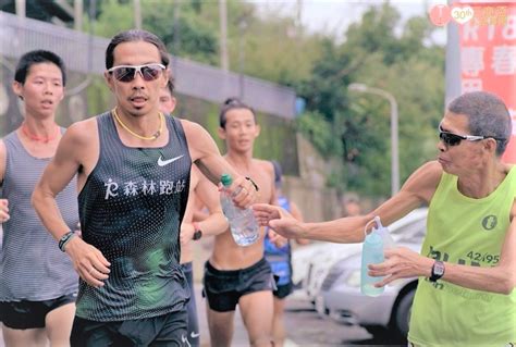 潮人物雜誌 專欄作家 running 跑步生活雜誌 專欄作家 rest&run活力廚房 首席顧問 森林跑站 runbase 首席顧問 中華民國馬拉松協會媒體顧問 loveshoes.tw 執行長. 敢拚就有機會 遙望2020東京奧運馬拉松門檻 | 馬拉松 | 動一動