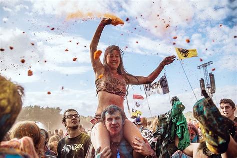 My friends are here, my moments of happiness, my music and love for this land. collection of best festival photos found in a vast ocean of internet. Pin by Magre . on Przystanek Woodstock - Pol'n'Rock ...