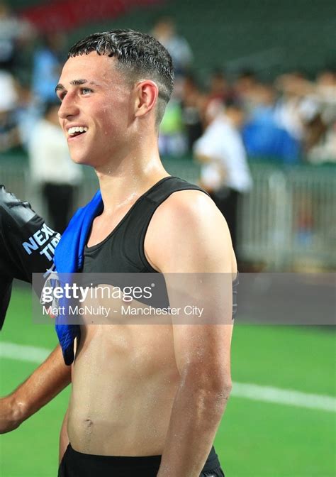 Phil foden technical elegance manchester city england highlights goals goal skills skills assists best top most vs 2020. Phil Foden - famousmales