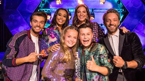 De avrotros heeft laten weten 'super, supertrots' te zijn op de jonge zangvogels. Max & Anne winnen Junior Songfestival! | NOS Jeugdjournaal