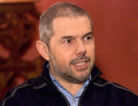 Marek eben (born 18 december 1957) is a czech actor, singer, composer, writer and television host. Marek Eben zůstal sám: Manželka se od něj odstěhovala ...
