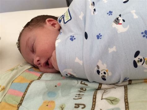 Best Swaddle For Newborns - Love and Baby Steps