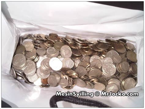 Dah masuk hujung tahun, tabung duit syiling yang kita kumpul pun pun mungkin dah penuh. Bagaimana TUKAR Duit Syilling ke Duit Kertas Dengan Mudah