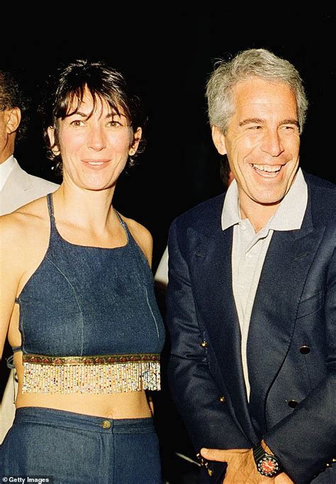 Maxwell's dad is connected to mossad. Ghislaine Maxwell 'took snaps of topless young girls as a ...