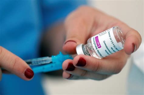 Con nuestra presencia en argentina, chile y uruguay, desafiamos los límites de la ciencia para ofrecer soluciones que cambien la calidad de vida de las personas. España pausa vacunación con dosis de Astrazeneca y Oxford