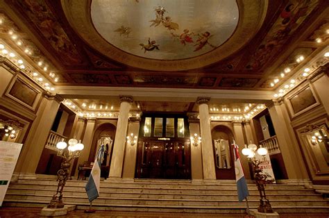 Teatro municipal general san martin noktasına 0 km mesafede. La restauración del Teatro Libertador General San Martín ...