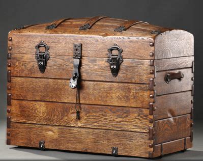 There's a problem loading this menu right now. 230 Antique Trunk ideas in 2021 | antique trunk, trunks ...