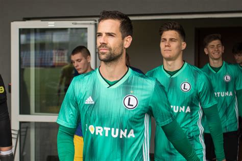 Tu powstaje angielska wersja strony legia.com. Legia.Net - Legia Warszawa - Nowy kontrakt Astiza