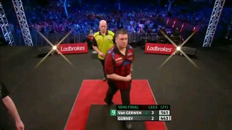 Choice of a season : Michael Van Gerwen hits a perfect 9 dart leg on his way to ...