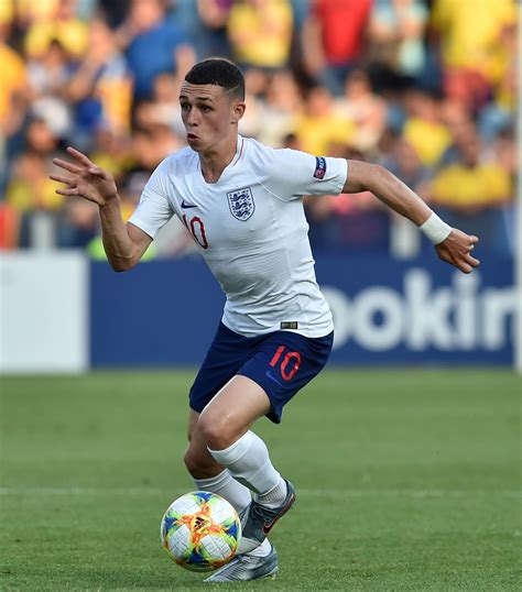 In the game fifa 21 his overall rating is 84. Phil Foden Not Appreciated by England Under 21 Manager