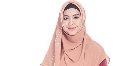 Sahabat yang mau melihat ceramah umma oki setiana dewi, bisa lihat di youtube channel oki setiana dewi ya. Dear Ustadzah Oki Setiana Dewi… - Islampos